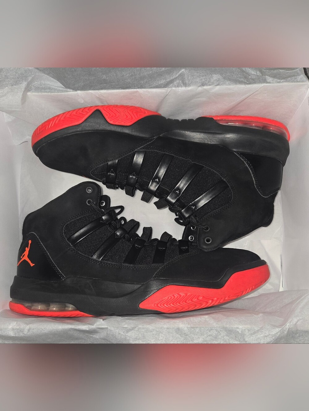 Air Jordan Max Aura "Black Infrared" - Picture 8 of 13